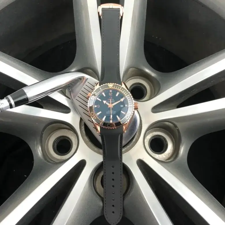 Click to view all 14 photos Omega mechanical watches (40 styles)